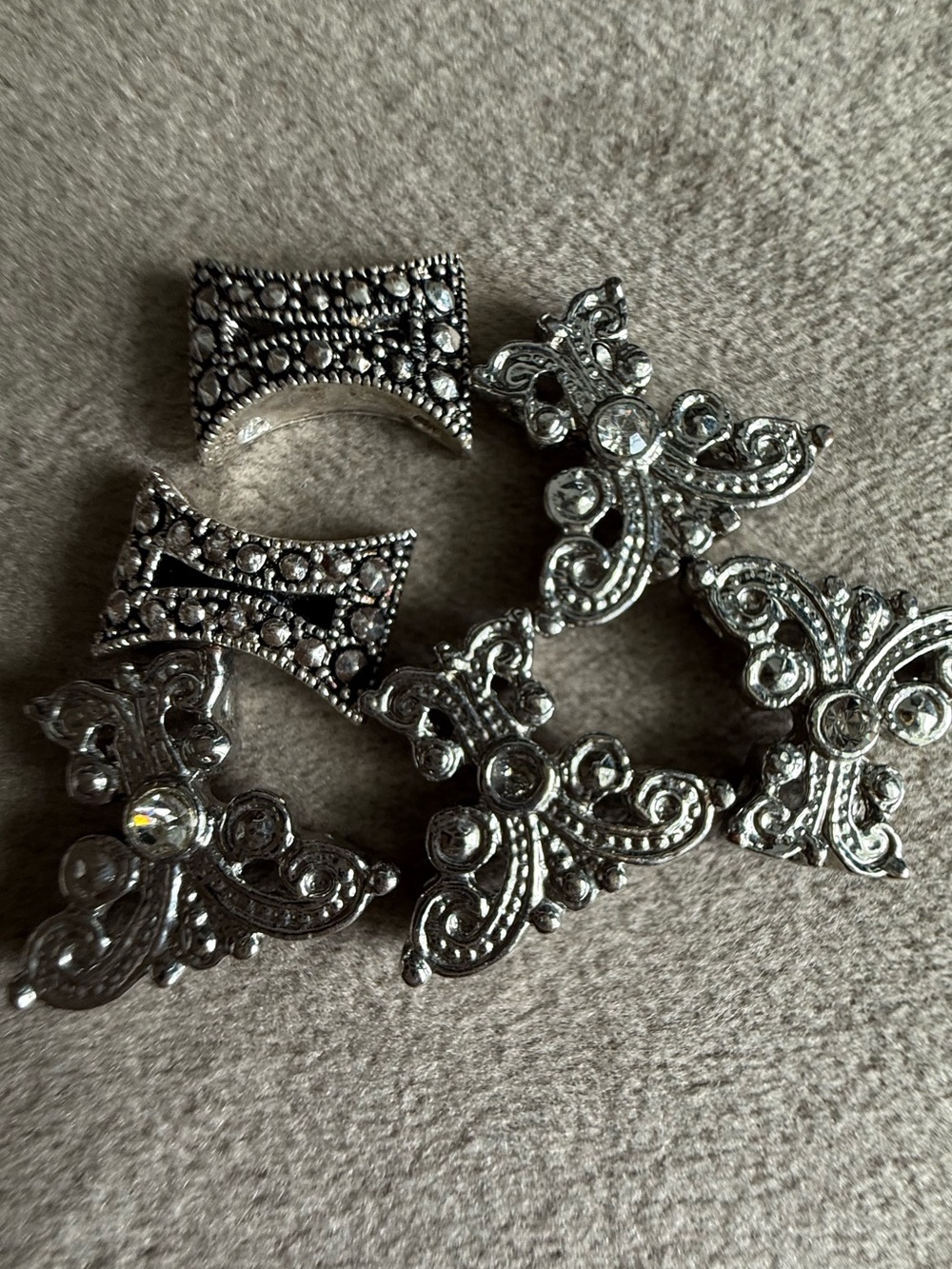Vintage-Inspired Silver Rhinestone for jewelry making